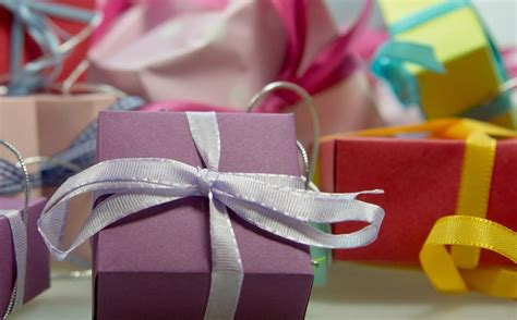 18th Birthday Gift Ideas : A Major Milestone Gift Guide
