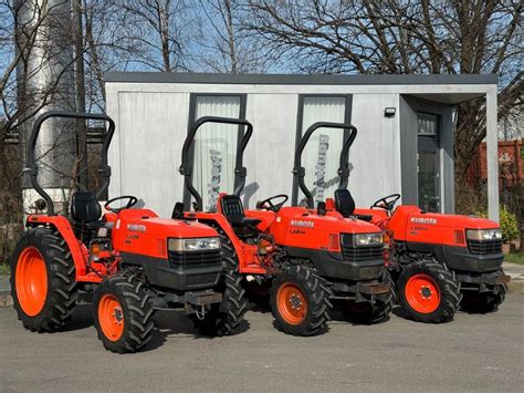 Kubota L3200 Kleintraktor 4wd 3x Vorhanden In Nordrhein Westfalen