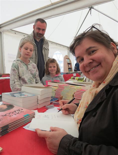 Animations Boulay Moselle Sous Les Parapluies Le Livre