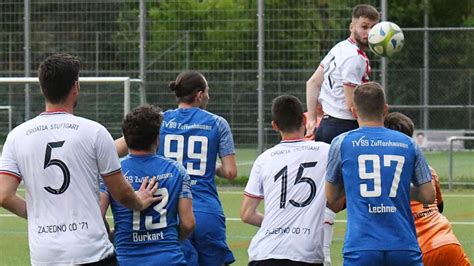 Fu Ball Kreisliga A Stuttgart Staffel Hommage An Maradona