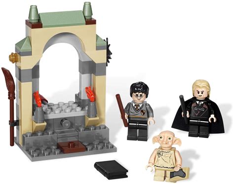 Freeing Dobby LEGO Set | Harry Potter - Netbricks | Rent awesome LEGO ...