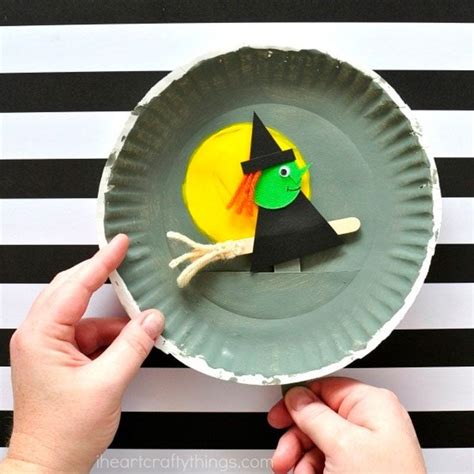 40 Halloween Crafts For Kids 2022 — Halloween Activities For Kids