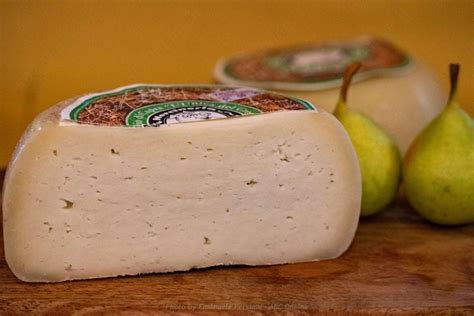 Formaggio Di Capra Norcineria Coccia