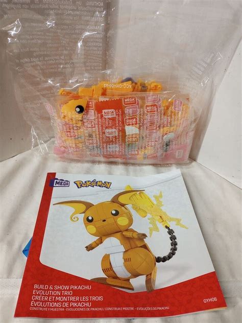 MEGA Construx Pokémon Pichu Pikachu Raichu Build and Show Evolution