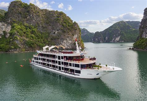 Aspira Star Cruise Halong Bay Days Night