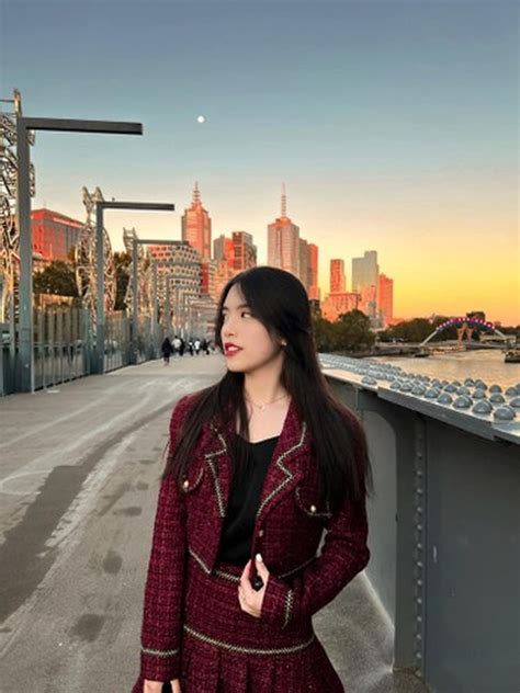 Nàng hot girl con nhà người ta tài sắc vẹn toàn của hội gen Z