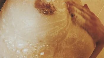 Lav Ndome Las Tetas En La Ducha Xvideos