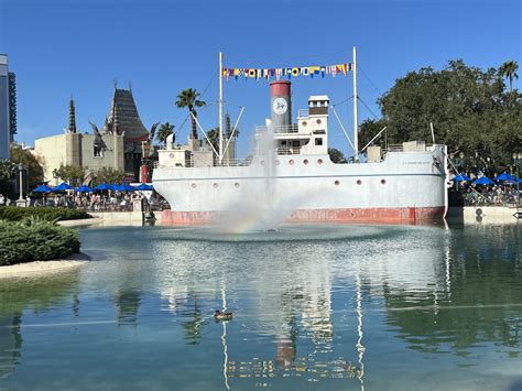 PHOTO REPORT: Disney’s Hollywood Studios 10/5/22 (Pizza Planet Apparel