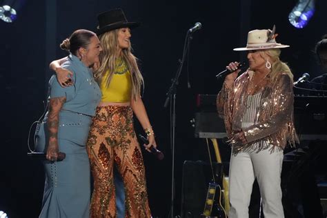 Tanya Tucker Elle King And Lainey Wilson Bring The House Down With