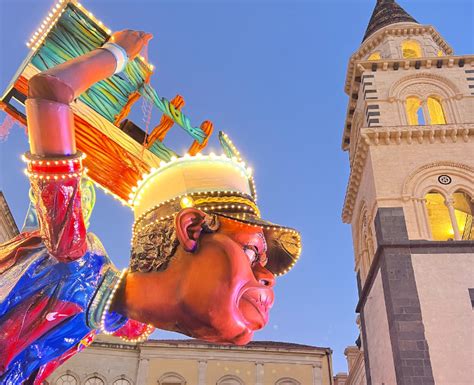 Carnevale Di Acireale Una Festa Di Colori E Tradizioni Nel Cuore Del