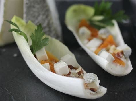 Endives en barquette aux fruits secs et au Valençay Top Santé