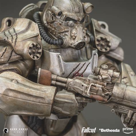 Фигурка Fallout TV Maximus — Dark Horse Statue - купить в GeekZona.ru