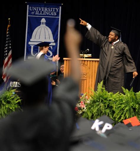 UIS News: University of Illinois Springfield graduates 1,317