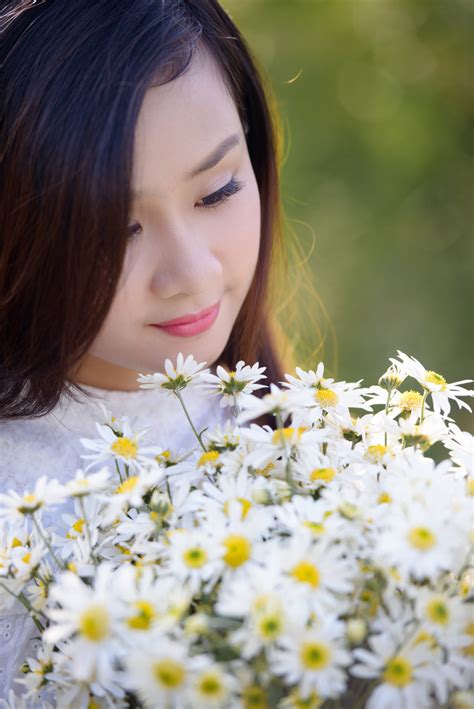 Hot girl Như Ca 4 Cúc họa mi Dep Pro Vn