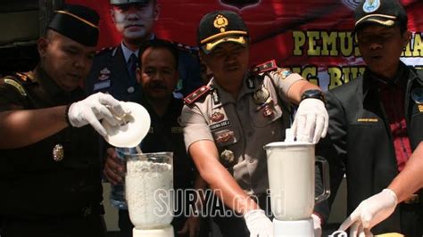 Polisi Tangkap Dua Pelajar Pengedar Pil Dobel L Di Tulungagung Ini