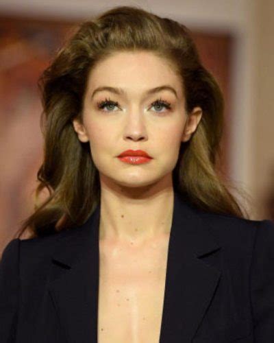 How To Get Glowy Skin Like Gigi Hadid? 4 Products She Uses For Her ...