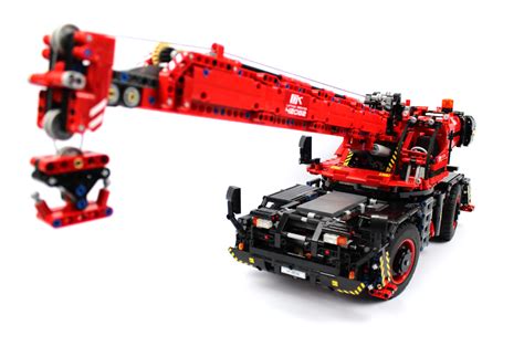 LEGO Technic Geländegängiger Kranwagen 42082 im Review | zusammengebaut