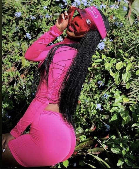 EXCLUSIVE PHOTOS Meet The Succulent Babe Who Warmed Patoranking S Bed While In Uganda