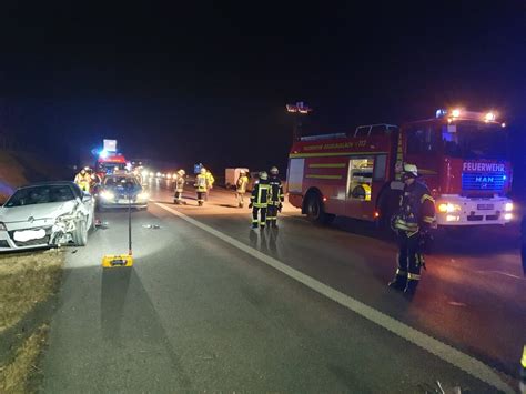 Abendliche Unfälle auf der BAB 8 Freiwillige Feuerwehr Geiselbullach