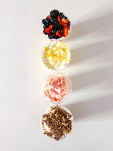 Mini Trifle Desserts: great recipes for a crowd - ModernFarmhouseFamily