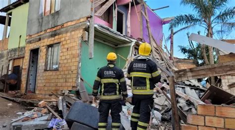 Desabamento De Casa Em Erechim Deixa Feridos Incluindo Um Beb O