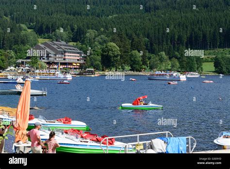 lake titisee docks boats germany baden wurttemberg schwarzwald