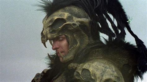 The helmet skull of the Kurgan (Clancy Brown) in Highlander | Spotern