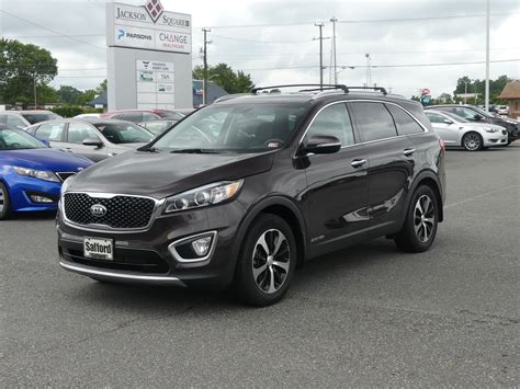 Pre Owned 2017 Kia Sorento Ex V6 Awd