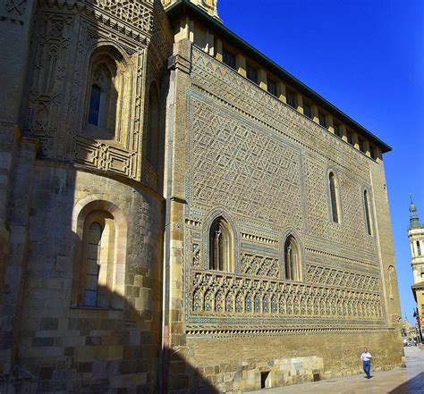 La Seo De Zaragoza Elegida La Catedral M S Bonita De Espa A Qu