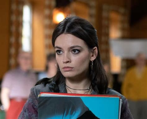 Xem phim Sex Education mà tôi bẽ bàng Cuối cùng cũng hiểu ra vì sao mình cứ chơi thân với ai