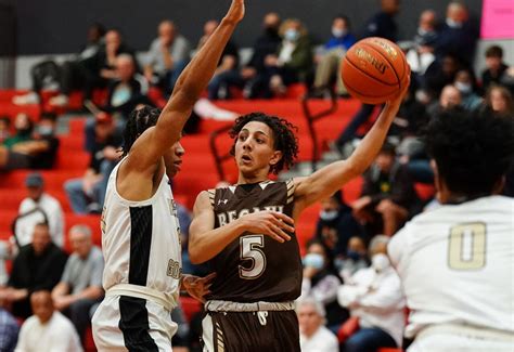 Bethlehem Catholic boys basketball falls to powerful Neumann Goretti in ...