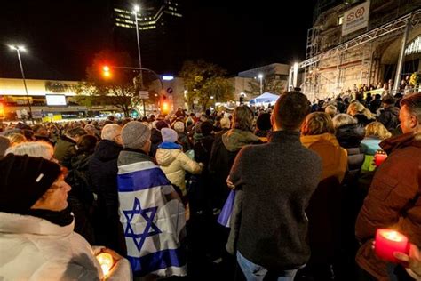 Nach Pro Palästina Demo 4500 Menschen gedenken in Essen den Opfern des