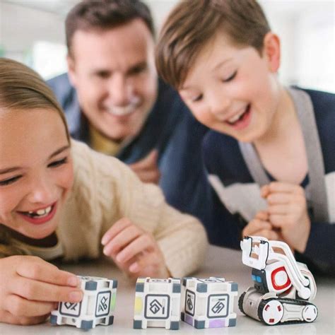 Купить Робот-игрушка Anki Cozmo с искусственным интеллектом: отзывы ...