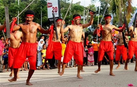 Tari Cakalele Asal Maluku Sejarah Gerakan Video Dan Penjelasannya