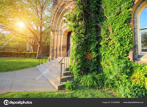 University Toronto Campus Stock Photo by ©eskystudio 414238946