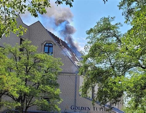 Hotel Gebäude in Flammen Großbrand in der Bielefelder City