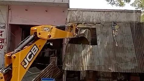 Bulldozer Will Not Work In Shaheen Bagh Today Know Why This Decision