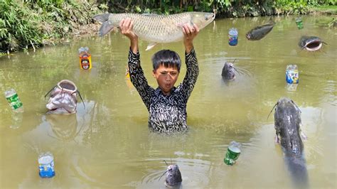 Smart Fishing Orphan Boy Nam Caught A 5kg Fish To Sell The Daily Life