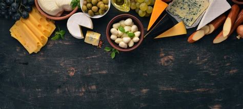 Conjunto De Queijos Queijo Azul Suluguni Mussarela Maasdam Queijo Brie