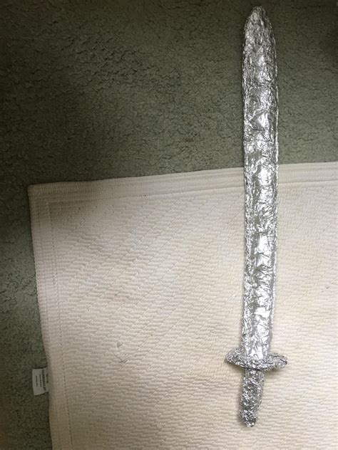 I made a pretty sturdy sword out of aluminum foil : r/SWORDS