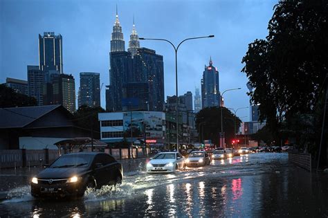 Banjir Kilat Jejas Beberapa Laluan Di Ibu Negara Selangorkini