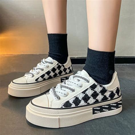 Giày nữ giày sneaker nữ cổ thấp đế độn giầy thời trang kiểu dáng basic đế cao su độn 4cm hot