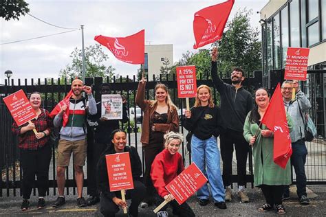 St Mungos Strike Link The Struggles Fight For Socialist Policies