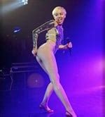 Miley Cyrus Performs Fellatio And Rides A Sex Toy On Stage