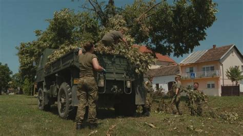 Stradalim Slavoncima nakon nevremena pomaže vojska Konačno su došli