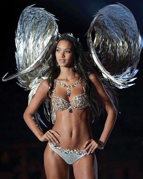 Aprender Sobre 58 Imagem Modelo Brasileira Victoria Secrets Vn