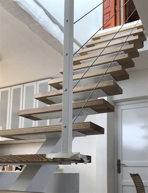 Un Escalier Sur Mesure Et Design Avec L Atelier De Sam Tino