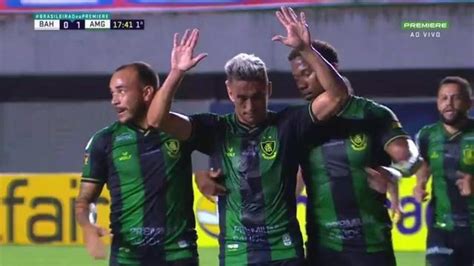 Gilberto Chega A 37 Gols Passa Douglas E Se Torna O Maior Artilheiro