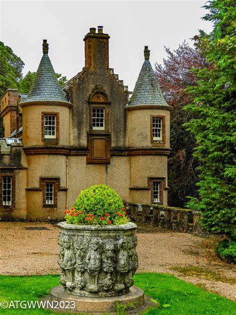 Fyvie Castle, a garden of color | A Traveling Gardener