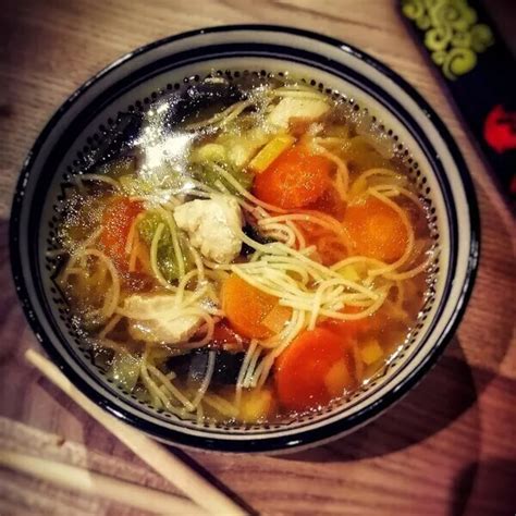 Bouillon de poulet aux légumes et vermicelle Guy Demarle